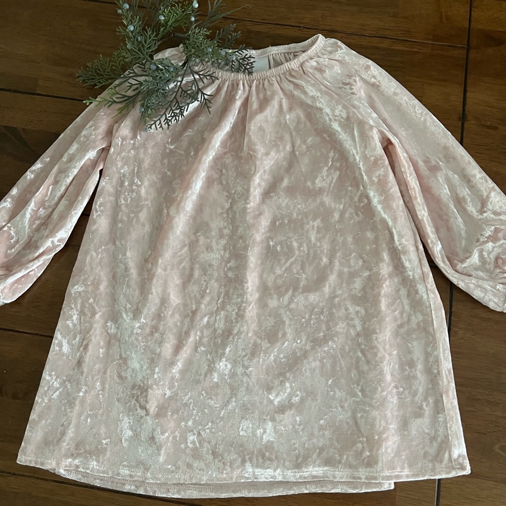 Harper Canyon size 3 velvet dress.